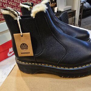 Dr Martens Men's 2976 Black Faux Fur Lined Chelsea Boots Size 11 NEW